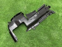 Audi / A4 / Воздуховод радиатора