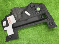 BMW / 7-Series / накладка торпедо