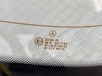 Mercedes-Benz / E-Class / Стекло заднее