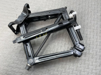 Ford / EXPLORER / Домкрат