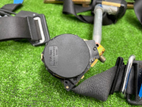 Mercedes-Benz / 190e / Ремни безопасности