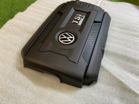 Volkswagen / Golf / Декоративная крышка двигателя