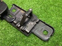 Audi / Q7 / Замок багажника