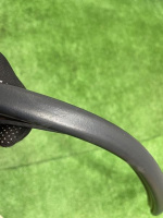 Audi / A6 / Уплотнитель жабо