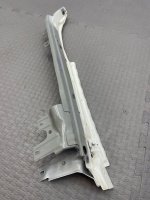 Audi / Q7 / Кронштейн крыла