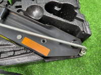 Audi / Q7 / Набор инструментов