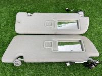 Audi / Q8 / Козырек солнцезащитный