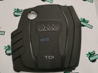 Audi / Q5 / Крышка ДВС декоративная