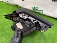 Audi / A7 / Бардачок