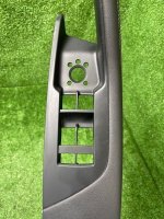 Audi / A6 / Подлокотник