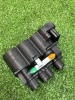 Land Rover / Range Rover / Блок клапанов пневмоподвески