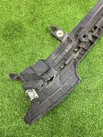 Land Rover / Range Rover / Кронштейн бампера