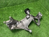 Volkswagen / Touareg / Кронштейн генератора