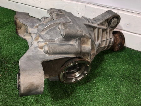 Volkswagen / Touareg / Редуктор задний
