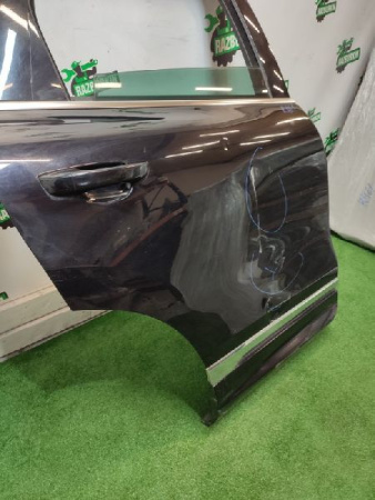 Volkswagen / Touareg / Дверь боковая
