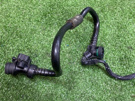 Volkswagen / Golf / Трубка вакуумная