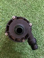 BMW / 7-Series / Насос системы охлаждения дополнительный