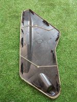 Audi / Q7 / Внутренняя панель двери