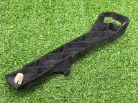 Audi / A6 / Кронштейн бампера