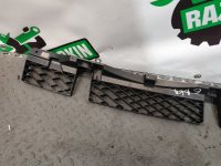 Volkswagen / Touareg / Кронштейн бампера