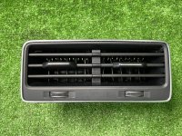 Audi / SQ8 / Дефлектор обдува салона