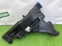 Audi / A4 / Бачок омывателя