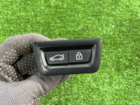 BMW / 7-Series / Кнопка крышки багажника