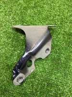 Audi / Q7 / Кронштейн крыла