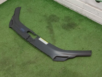 Audi / Q7 / Накладка замка капота