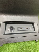 Audi / Q8 / Накладка центральной консоли