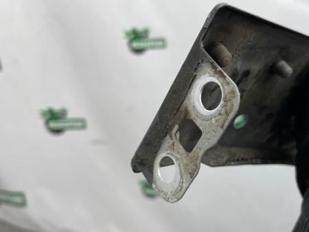 Audi / SQ8 / Крыло