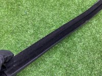 Audi / Q7 / Уплотнитель стекла двери