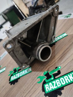 BMW / X3 / Кронштейн полуоси