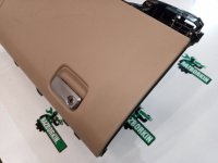 Porsche / Cayenne / Бардачок