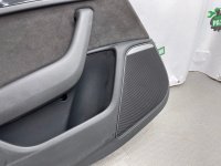 Audi / A6 / Обшивка двери