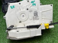 Audi / A6 / Замок двери комплект