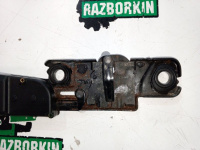 Audi / A6 / Замок багажника