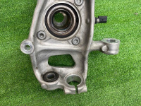 Audi / A4 / Кулак поворотный