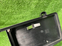 Mercedes-Benz / 300E / Крышка блока предохранителей