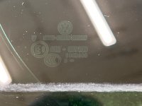 Volkswagen / Golf / Стекло двери (форточка)