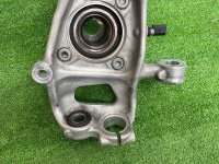 Audi / A4 / Кулак поворотный