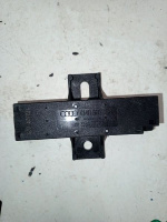 Audi / A5 / Антенна