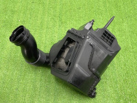 Audi / A6 / Корпус воздушного фильтра