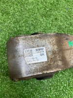 BMW / X1 / Подушка двигателя
