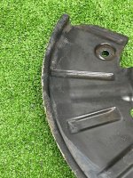 Volkswagen / Touareg / Пыльник тормозного диска