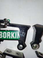 Volkswagen / Touareg / Петля двери