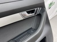 Audi / A6 / Обшивка двери
