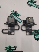 Audi / A6 / Петля двери