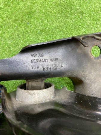 Volkswagen / Golf / Рычаг подвески