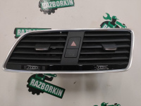 Audi / Q3 / воздуховод